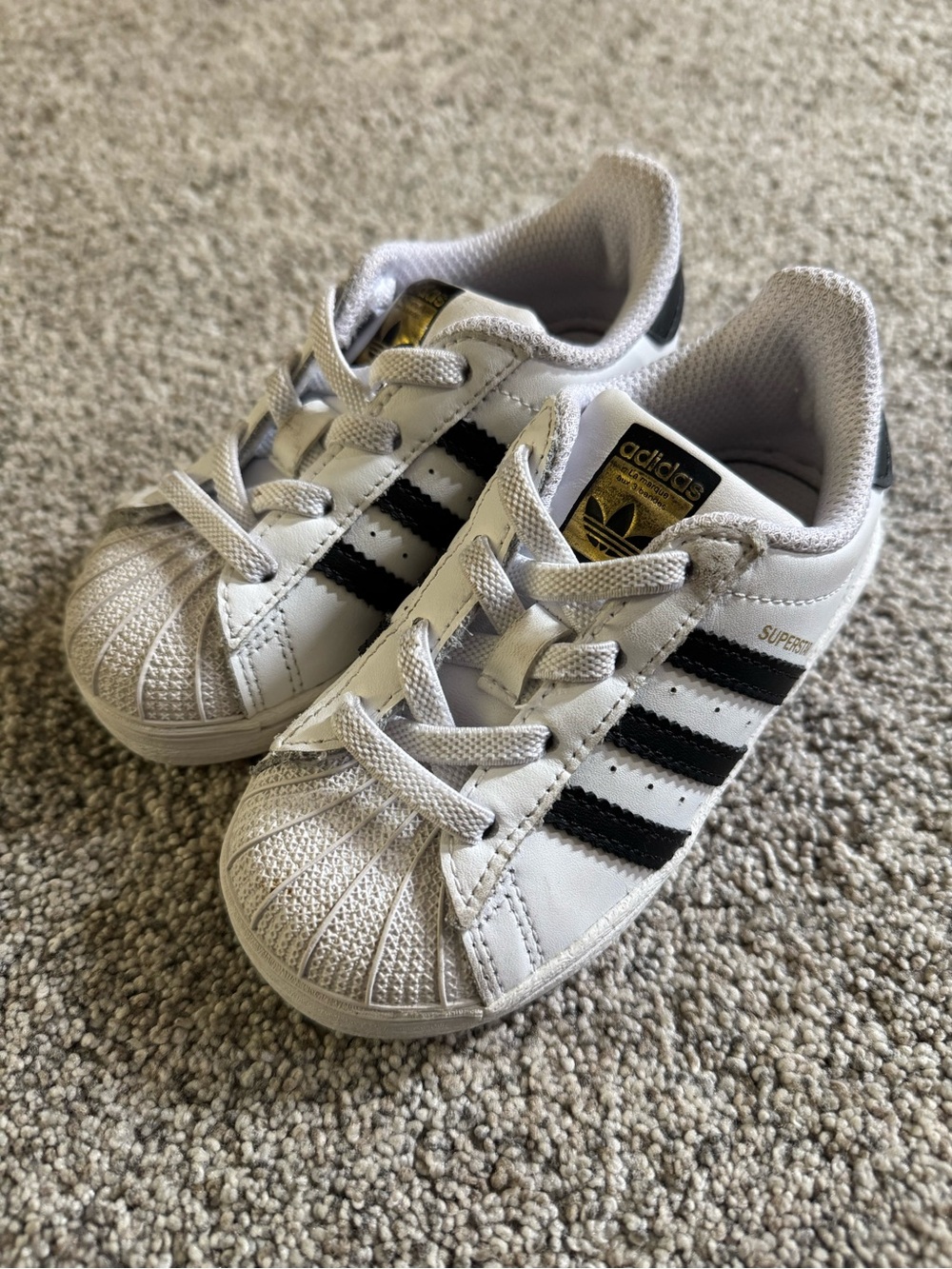 adidas Toddler White & Black Superstar Sneakers Size 7k